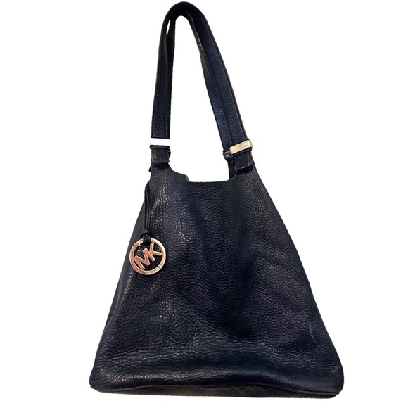 Michael Kors Camden Black Reversible Leather Tote with Gold Hardware GUC - Picture 2 of 10